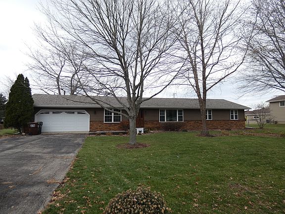 2nd image of 3030 N Osage Dr