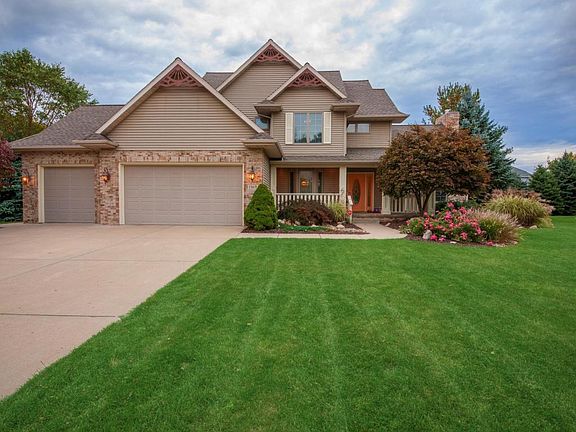 4th image of 1369 Silver Creek Pl
