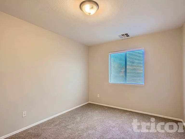 13301 E Primrose Ln — Photo 18