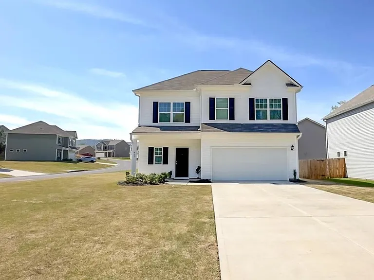 421 Collington Cir — Photo 1