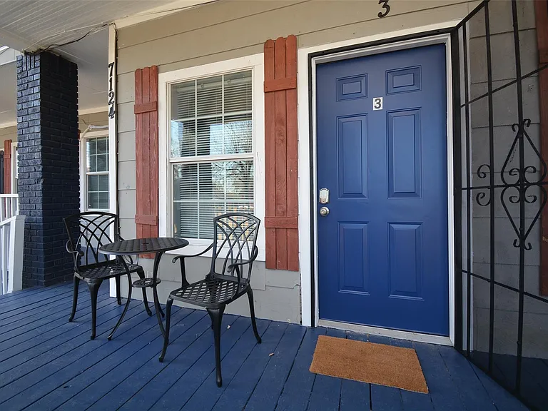 7124 Avenue F #3 — Photo 2