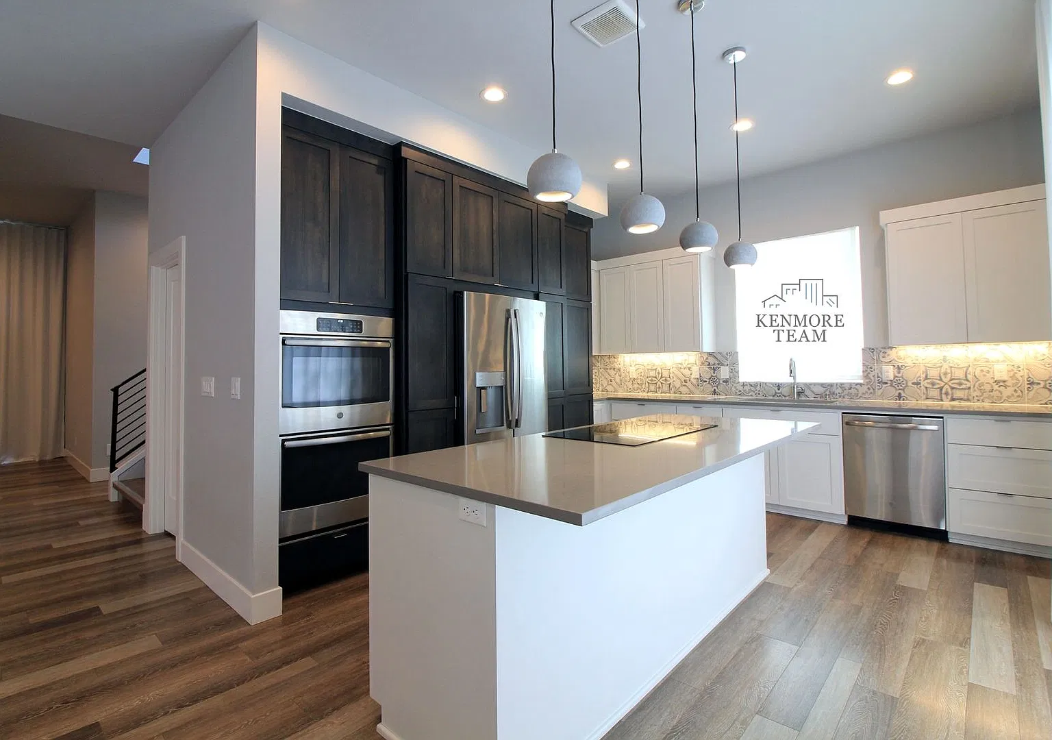 3 Bedroom, 2.5 Bath plus Office Home in Richland — Photo 3