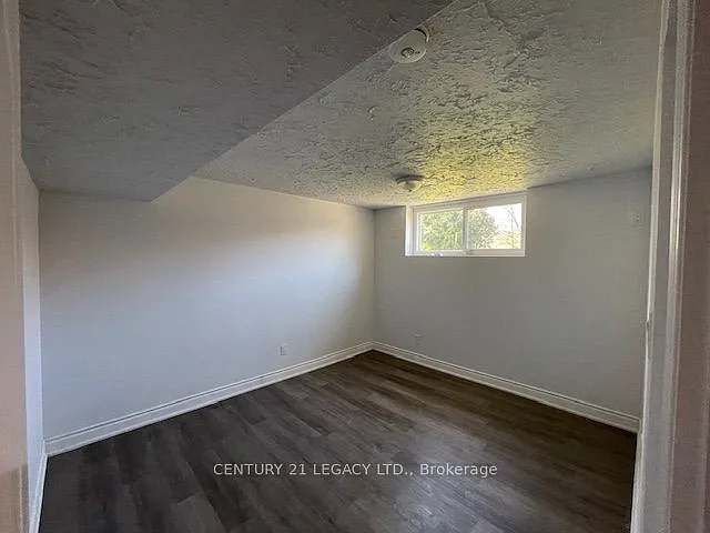 2067 Old Mill Rd #BASEMENT — Photo 7