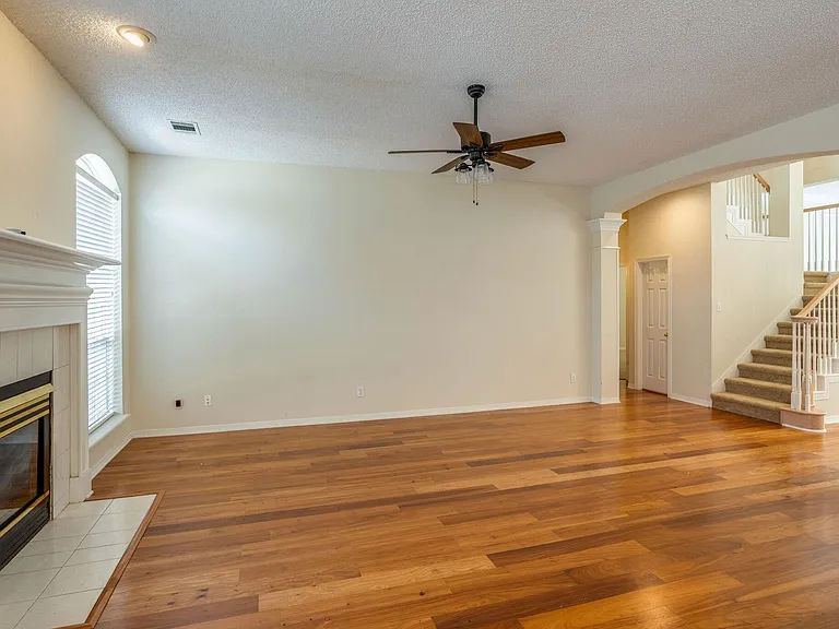 1304 Pagewynne Dr — Photo 22
