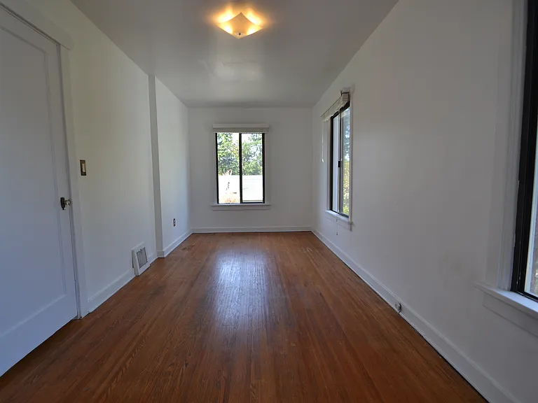 10039 Sand Point Way NE — Photo 12