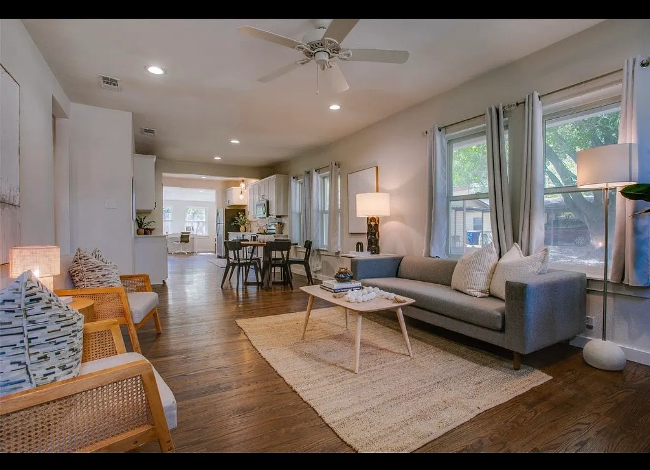 2 bed, 1284 sqft, $2,250 — Photo 1