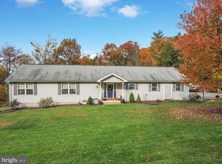 1756 Running Deer Dr, Auburn, PA 17922