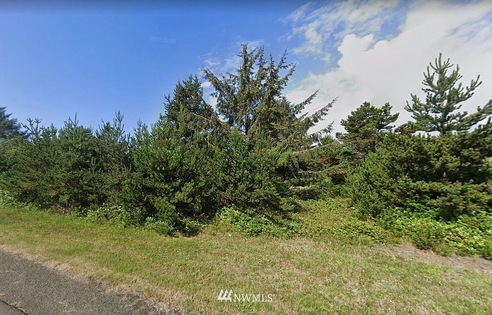 1st image of 499 Ensign Avenue NW