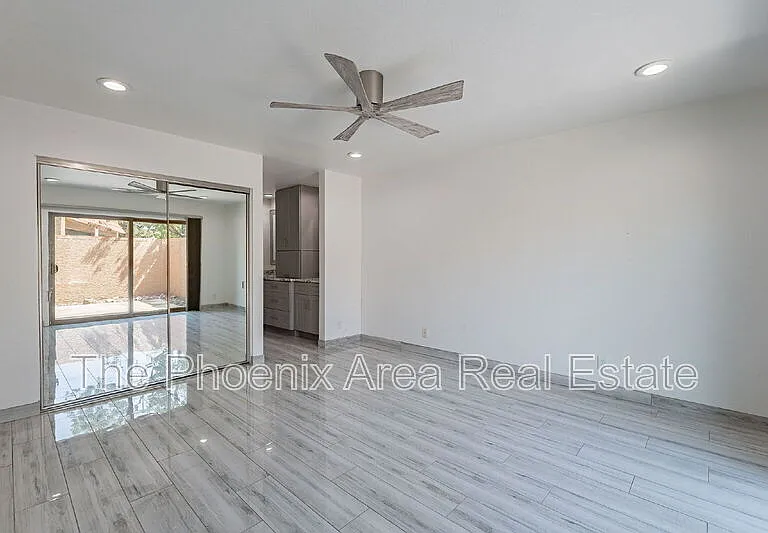 9128 E Gelding Dr — Photo 23