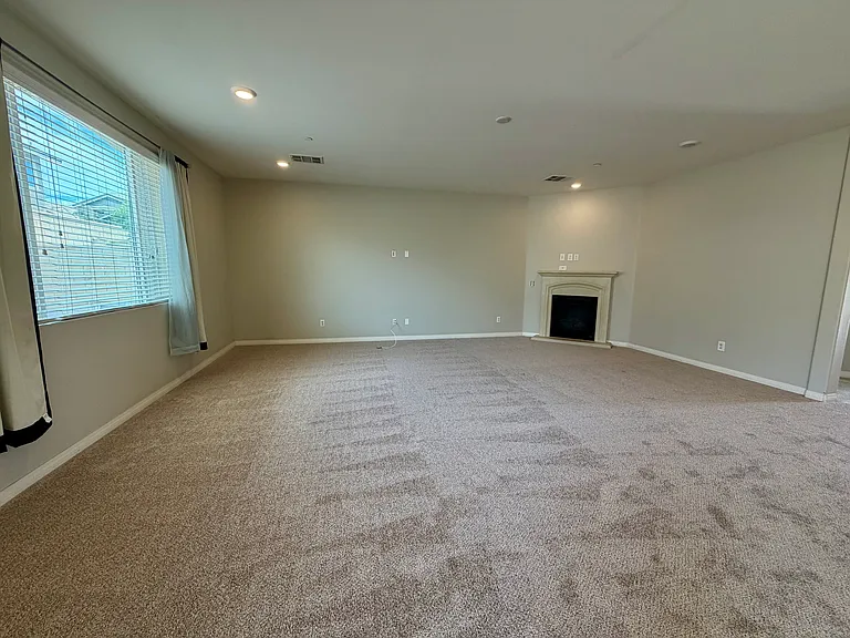 13258 Chatham Dr — Photo 4