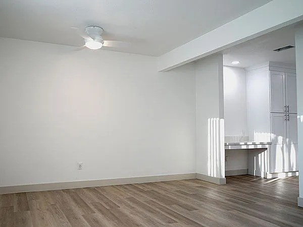 The Palms Apartments — Photo 11