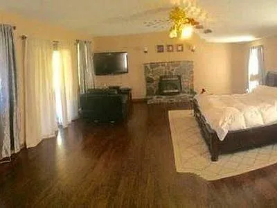 172 College Hwy — Photo 12
