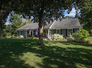 1760 Lake Breeze Rd, Oshkosh, WI 54904