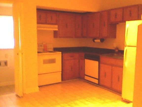 Large Furnished Kitchen