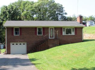 122 Old Brook Rd, Vinton, VA 24179