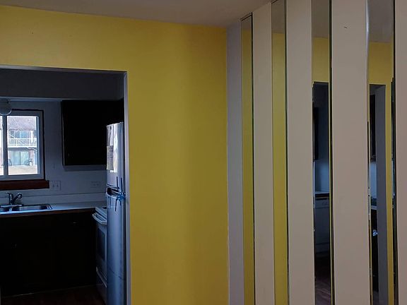 Dining Room into kitchen.