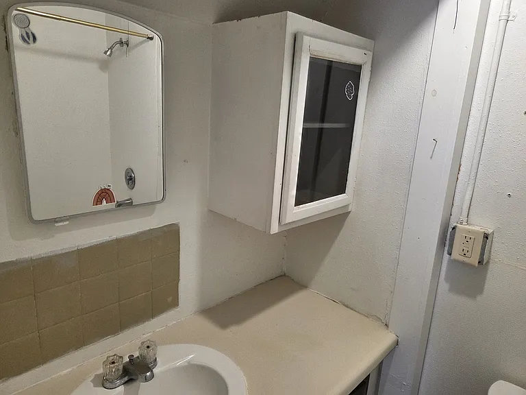 600 S Dakota Ave #1 — Photo 5