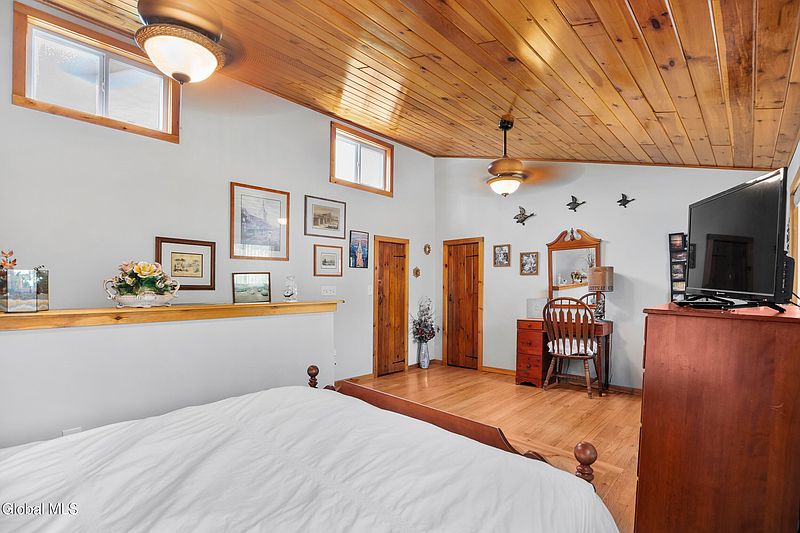 5th image of 103 Pershing Avenue