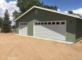 9467 Smith Rd, Phelan, CA 92371