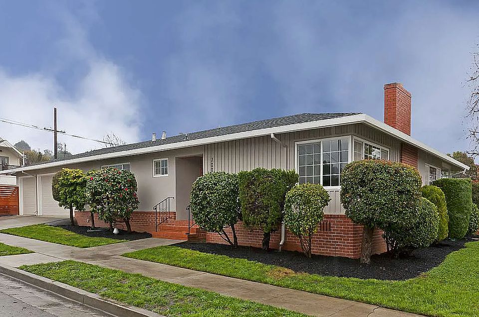2nd image of 7002 Waldo Ave