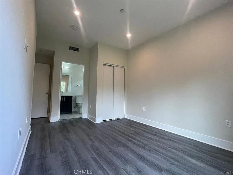 6445 Woodley Ave #204 — Photo 16