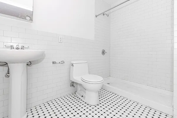 Rented by MySpaceNYC | media 40