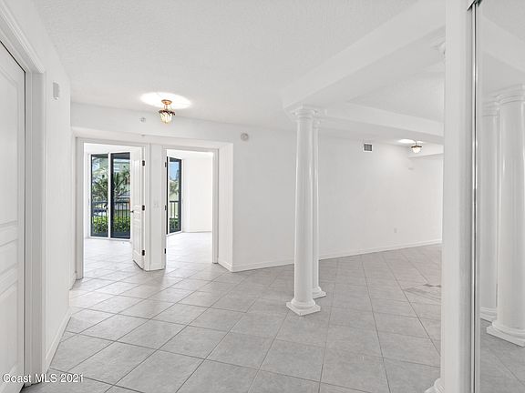 2nd image of 275 Florida #A1a-201