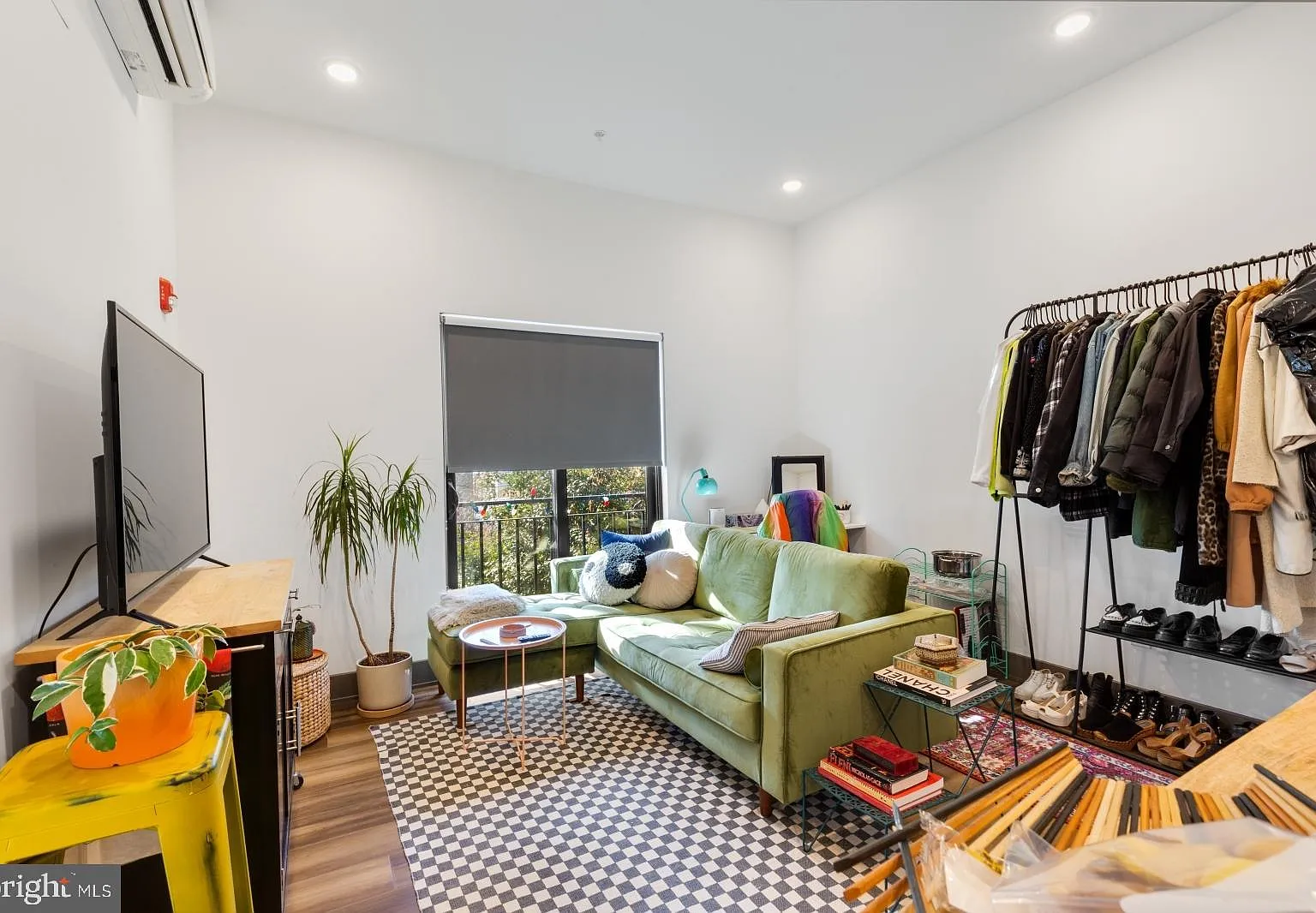 1 bed, 1.0 bath, $1,195 — Photo 4