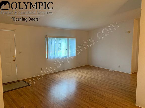 2nd image of 106 S Market St
