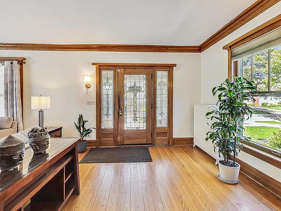 5th image of 427 S Madison Ave