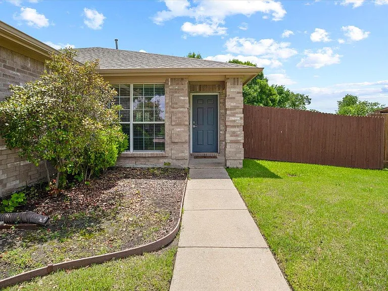 416 Ponderosa Trl — Photo 3