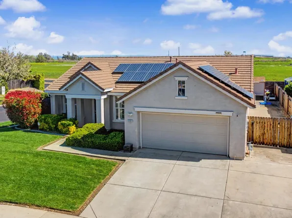 2361 Canyon Creek Trl, Plumas Lake, CA 95961
