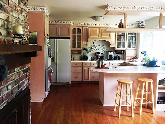 5th image of 2051 Huntington Dr