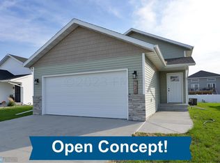 7428 20th St S, Fargo, ND 58104