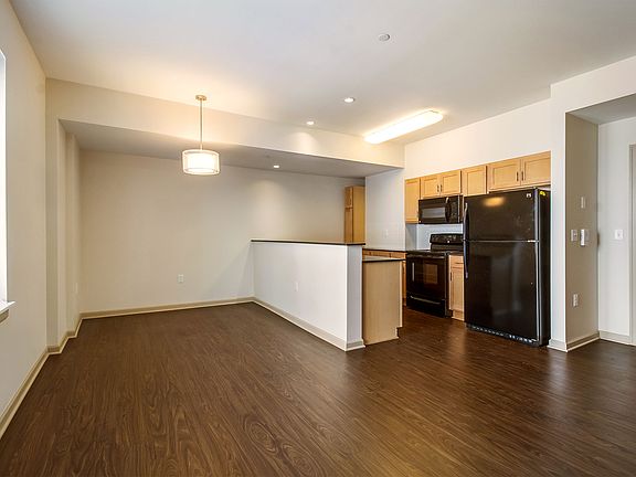 3rd image of 70 W Alexandrine St APT 507