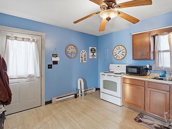 3rd image of 618-620 S Main St