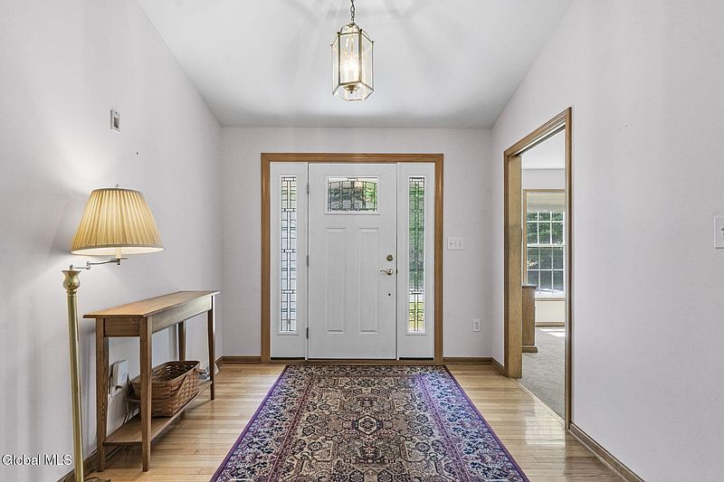4th image of 812 Al Constantino Drive