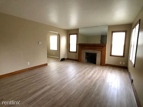 5th image of 283 Bartley Ave #8392220