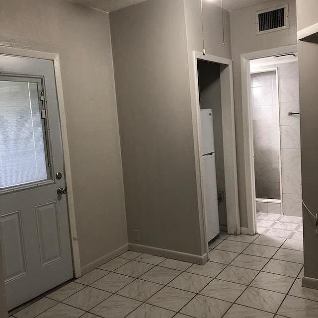 2nd image of 650 SW 39th Ave