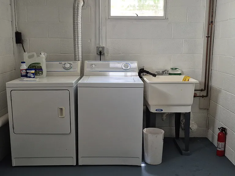 Washer and dryer included