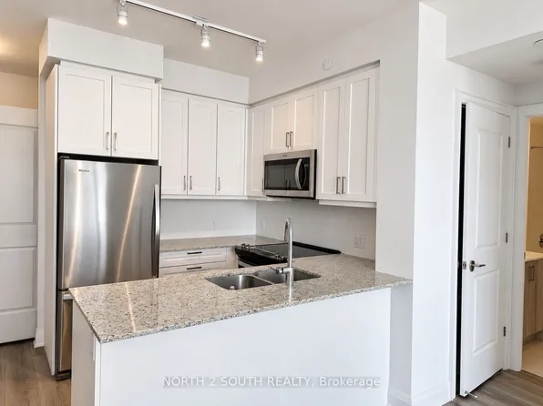 10 Gatineau Dr, Vaughan, ON