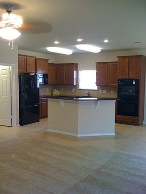 3rd image of 3400 Cricklewood Dr