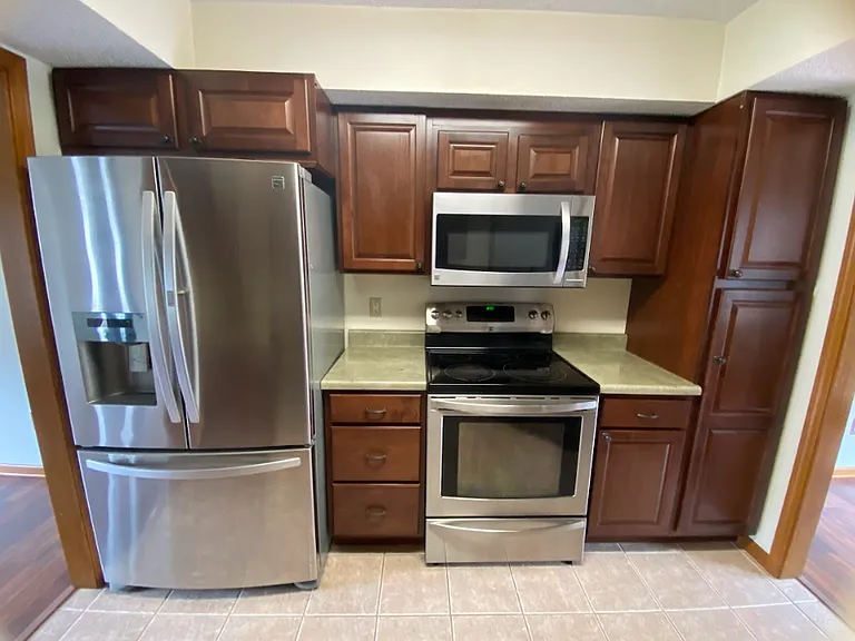 3703 Lupine Dr — Photo 7