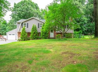 399 Redstone Hill Rd, Bristol, CT 06010