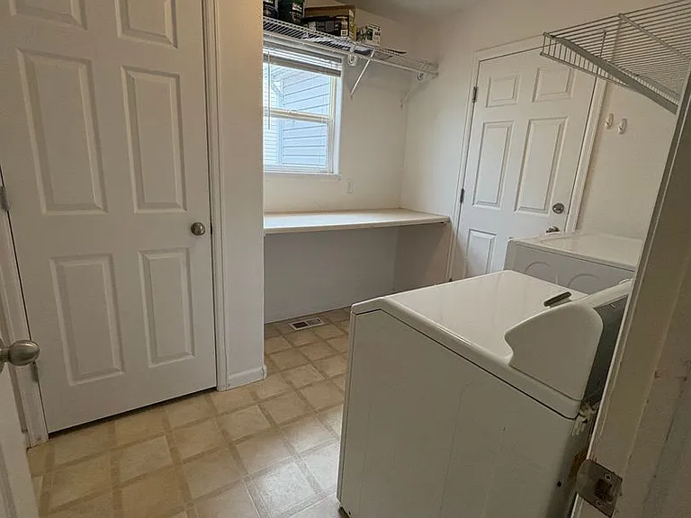 5110 Sand Hill Dr — Photo 8