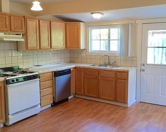 5th image of 4520 Mammoth Ave