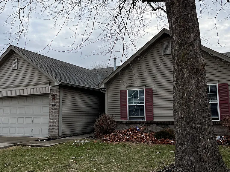 6540 Amherst Way — Photo 3