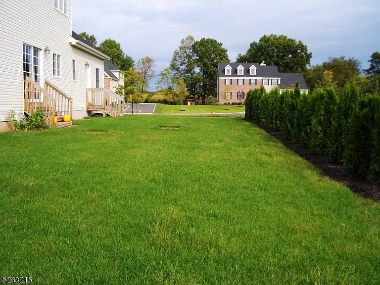 16 Gumble Ct — Photo 18