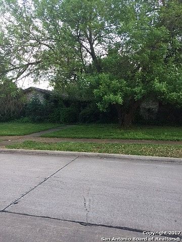 1st image of 1607 Lexington Dr