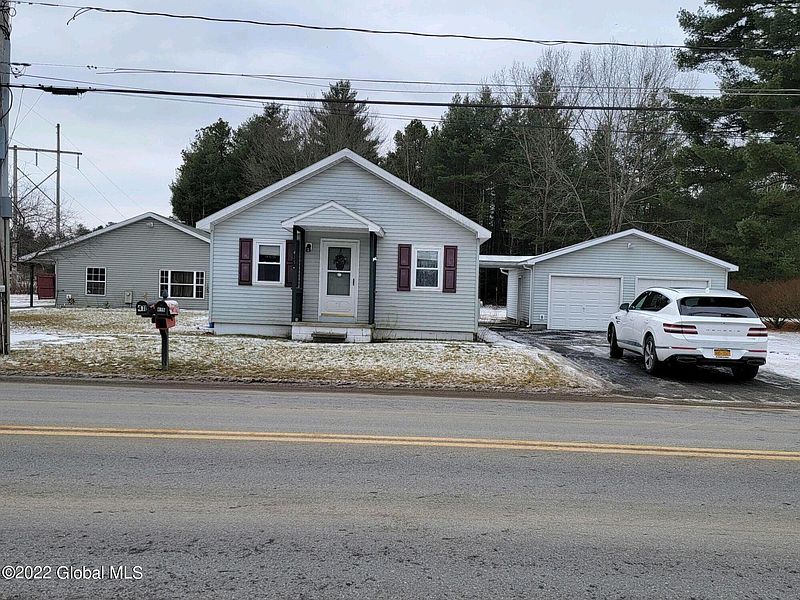 2nd image of 411,415 Luzerne Road
